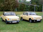 schner Limousinen-Vergleich - der 1988 bis 1991 gebaute Wartburg 1.3 (links) und sein Vorgnger Wartburg 353 W hier schon mit neuer Front gebaut 1985 bis 1989, sehr schn auch die Original-Farbe -