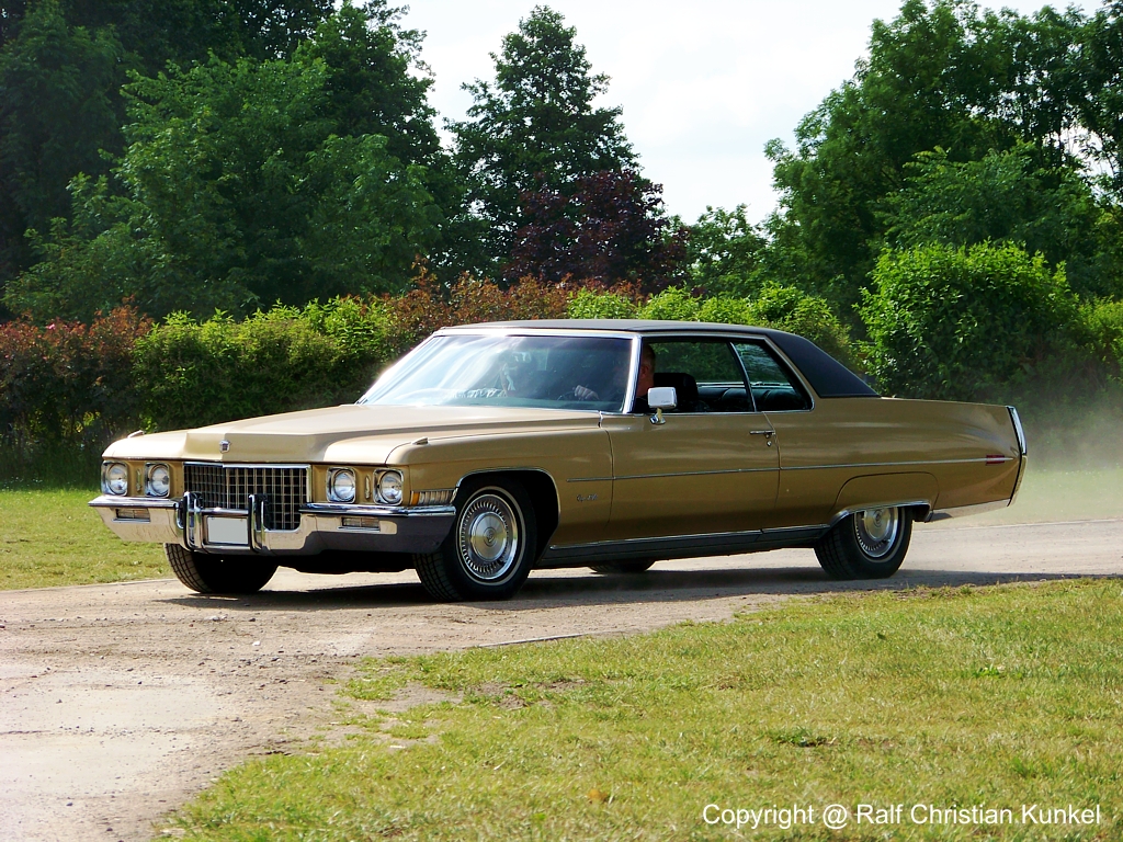 1971er Cadillac Coupe de Ville - USA - fotografiert am 12.06.2011 zur Oldtimer Show in Paaren Glien - Copyright @ Ralf Christian Kunkel 


