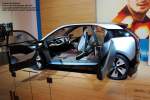 BMW i3 Concept - Der i3 ist das Concept eines Elektroautos und entsprang dem Projekt MCV (Megacity Vehicle), einer Zusammenarbeit zwischen BMW und SGL Carbon.