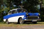 Opel Rekord P 1 - Limousine 2 Türen - Bauzeit 1957–1960 - Deutschland - fotografiert am 03.10.2012 zum Oldtimer-Treffen in Wünsdorf - Copyright @ Ralf Christian Kunkel 

