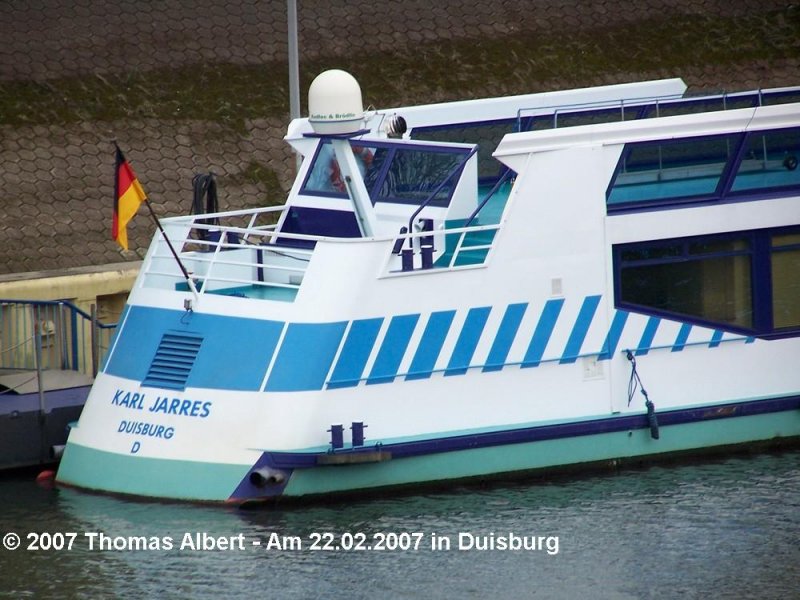 Weiter Fotos:  KARL JARRES  (1992) - Heckansicht von Steuerbord
